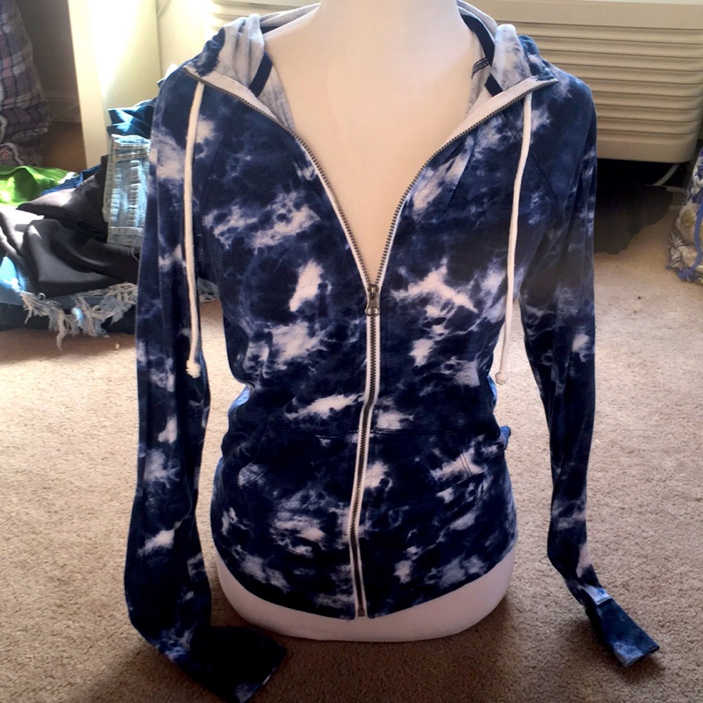 Adorable Super Soft Blue & White Tye Dye Zipper Hoodie